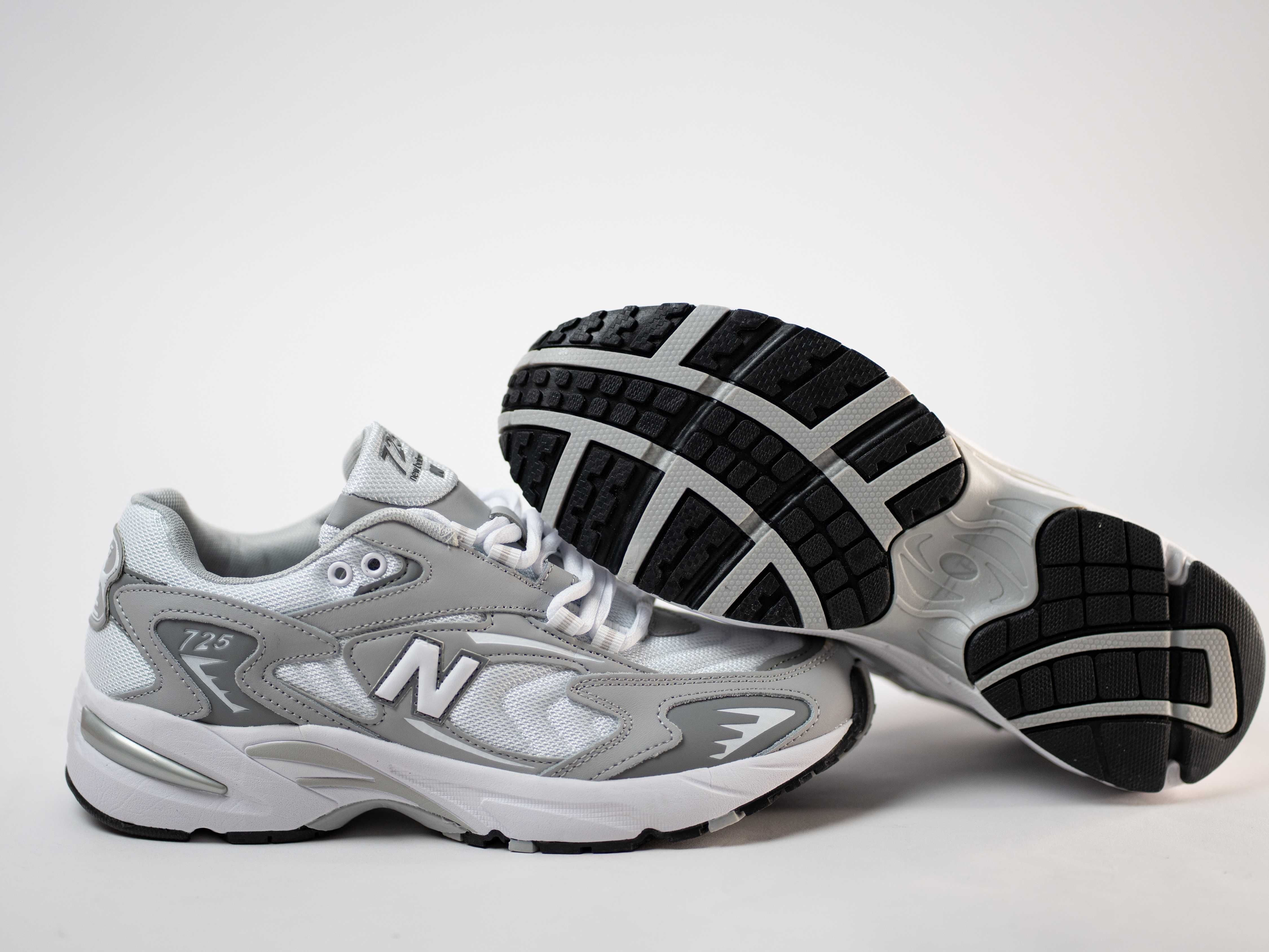 Чоловічі кросівки New Balance 725 (4 кольори) ТОП якість та ціна 41-46