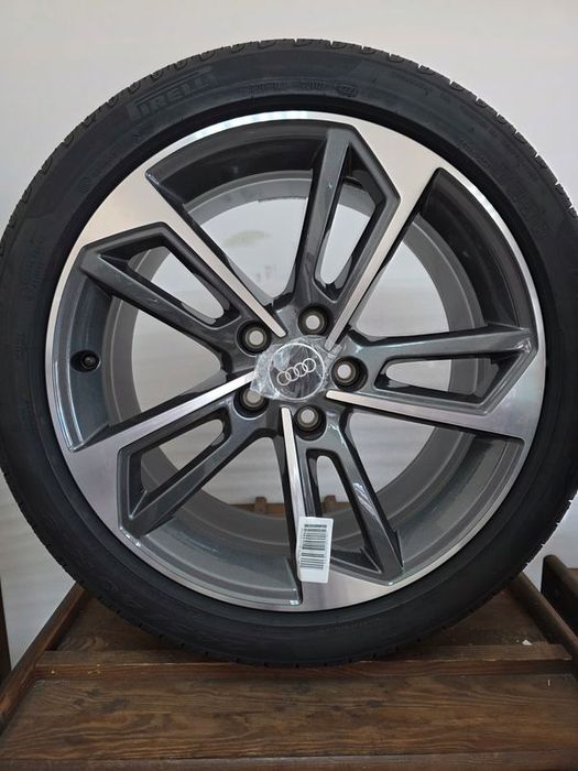 Nowe Koła Letnie Oryginalne Audi A4 S4/8w B9/18 Cali Pirelli 2023 Rok