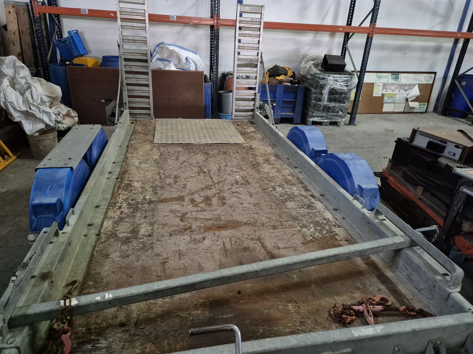 Atrelado/Porta Máquinas 3500 kg