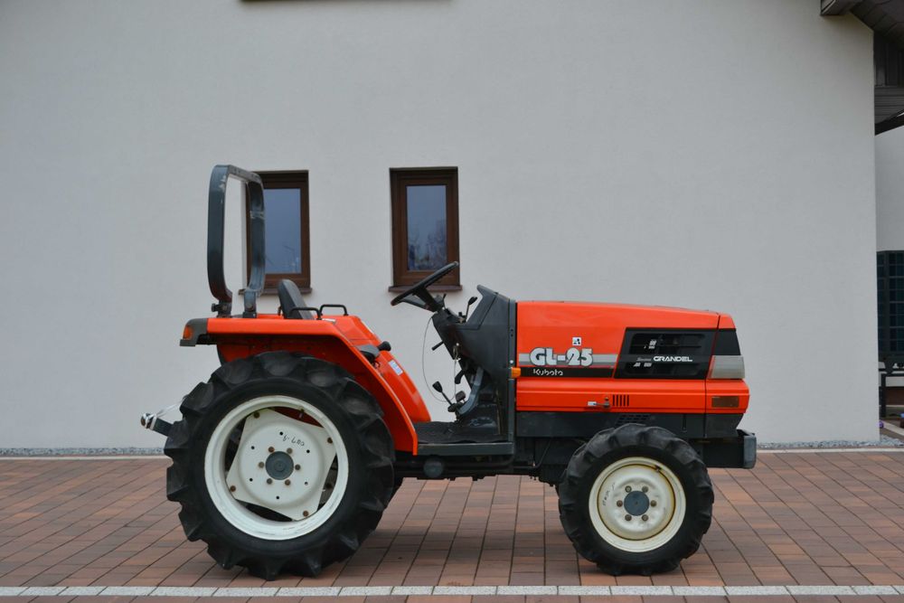 Traktorek japoński mini traktor Yanmar Kubota M japonski