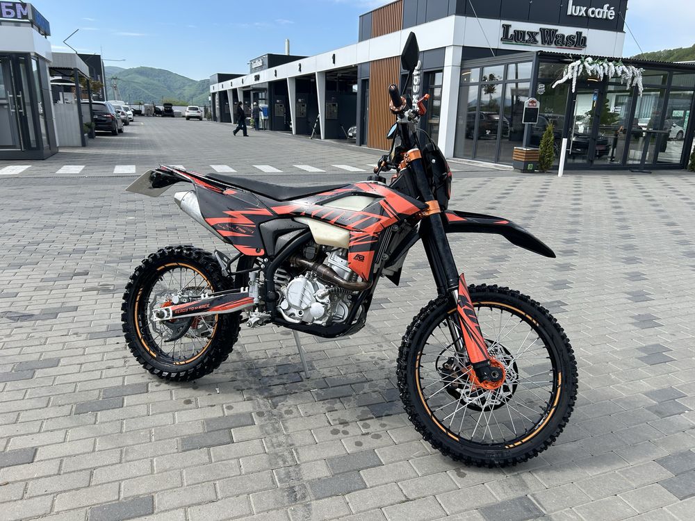 Продам мотоцикл Kovi Max 300