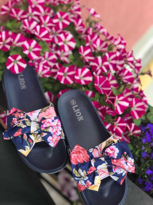 шльопанці жіночі