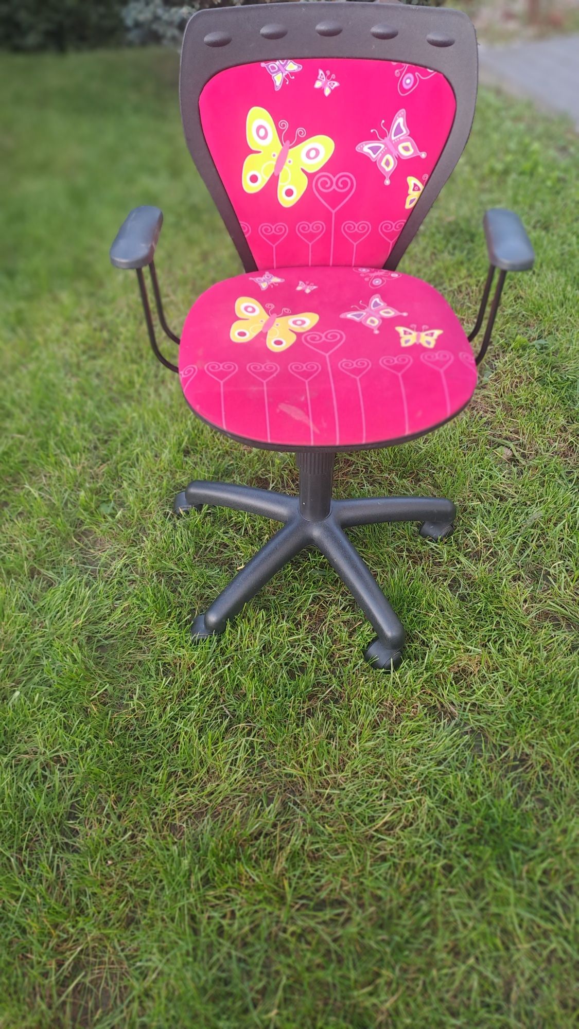 Krzesło biurkowe i nie tylko dziecięce z Holandi