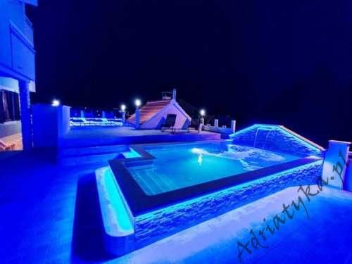 Apartamenty z basenem! Chorwacja Okrug Gornji Ciovo Dom Nocleg Kwatery