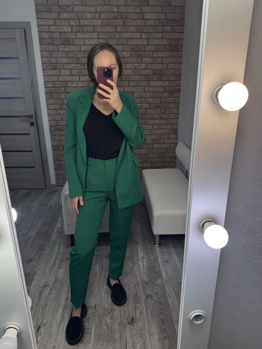 Костюм класичний червоний зелений брюки двобортний піджак Vloria