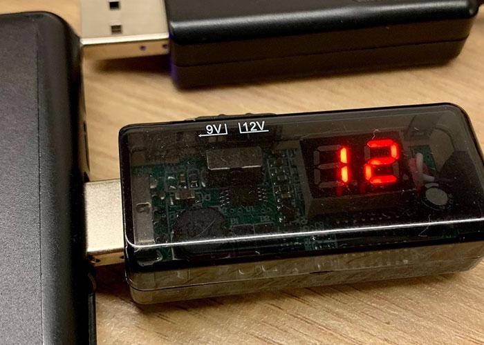 Перехіднк від Повербанку для вайфай роутера KWS-912 USB 5V на 9V і 12V