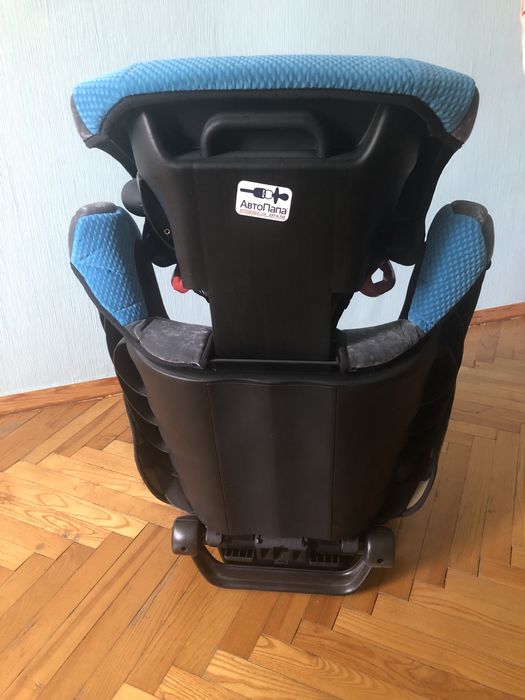 Автокрісло Recaro Monza