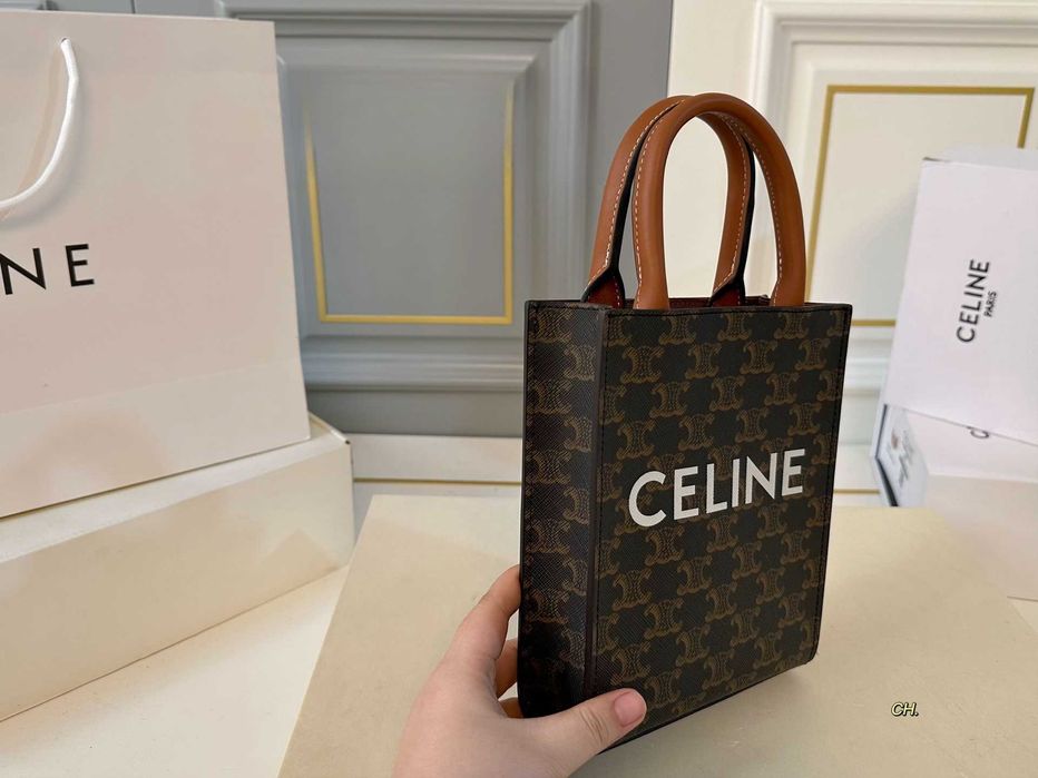 Mała torba typu tote marki Celine