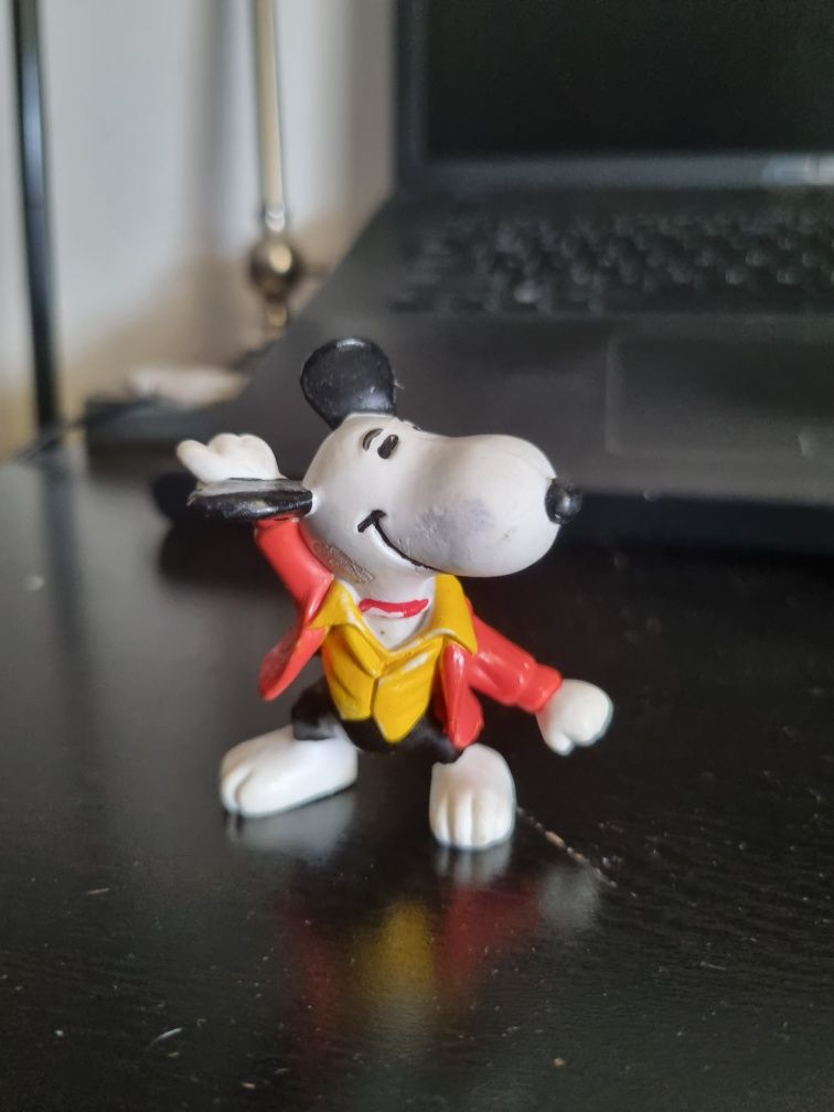 Figurka snoopy kolekcjonerska 58-68