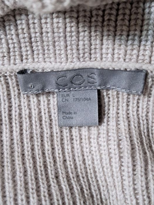 Шерстяной джемпер-свитер COS