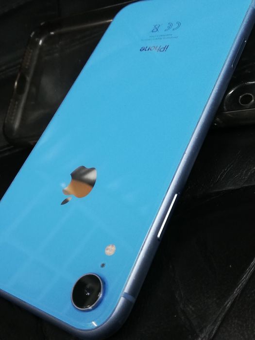 iPhone Xr 64gb never lock