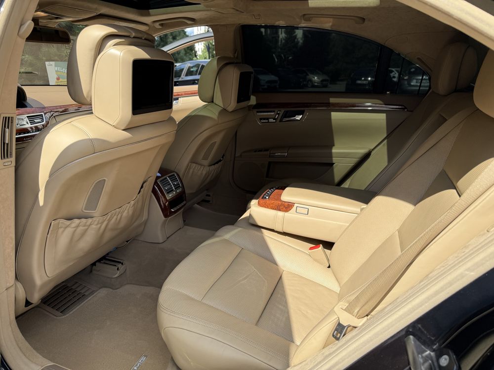 Mercedes w221 s500 2010