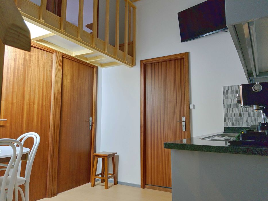 Quarto em T4 com net e despesas incluidas (estudante sexo feminino)