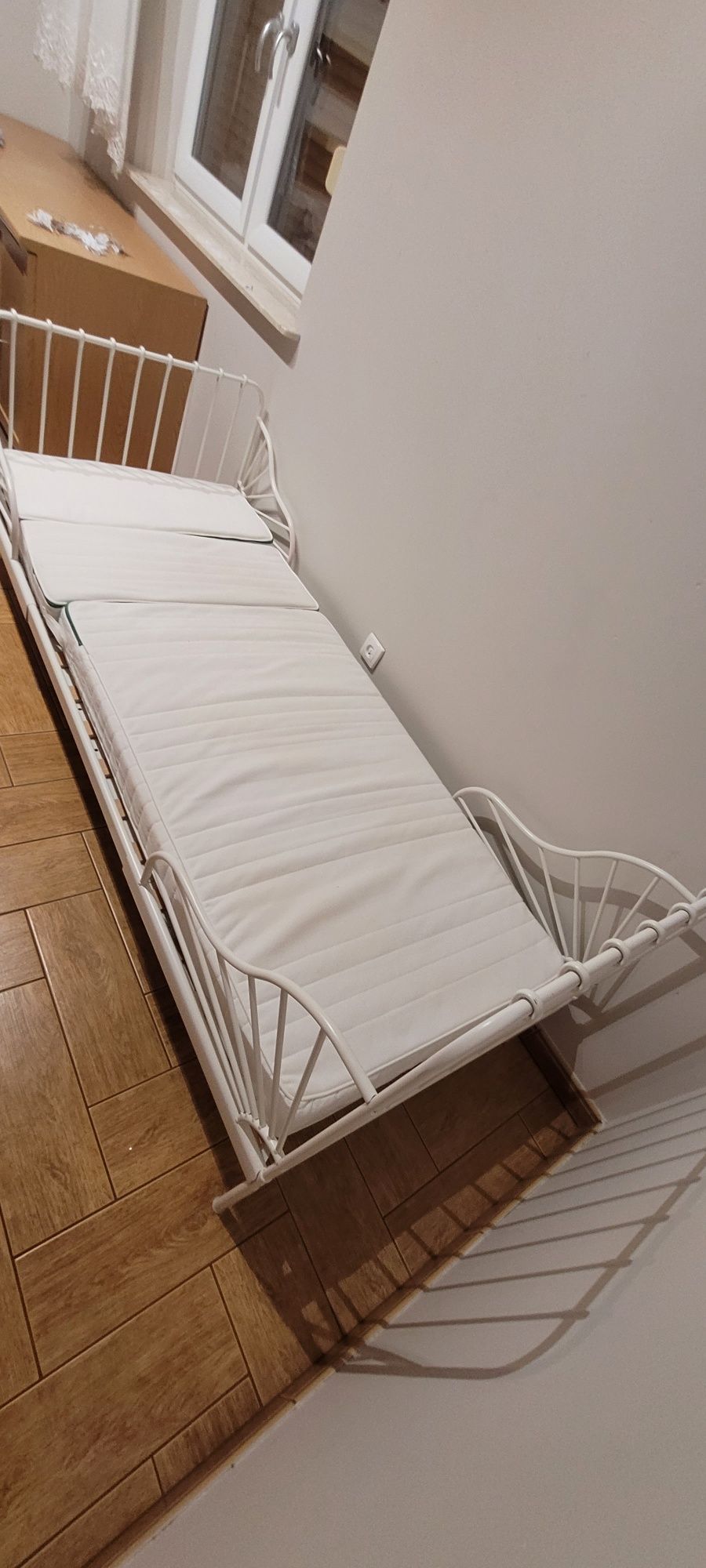 Ikea Minnen łóżko rozsuwane z materacem i dnem
