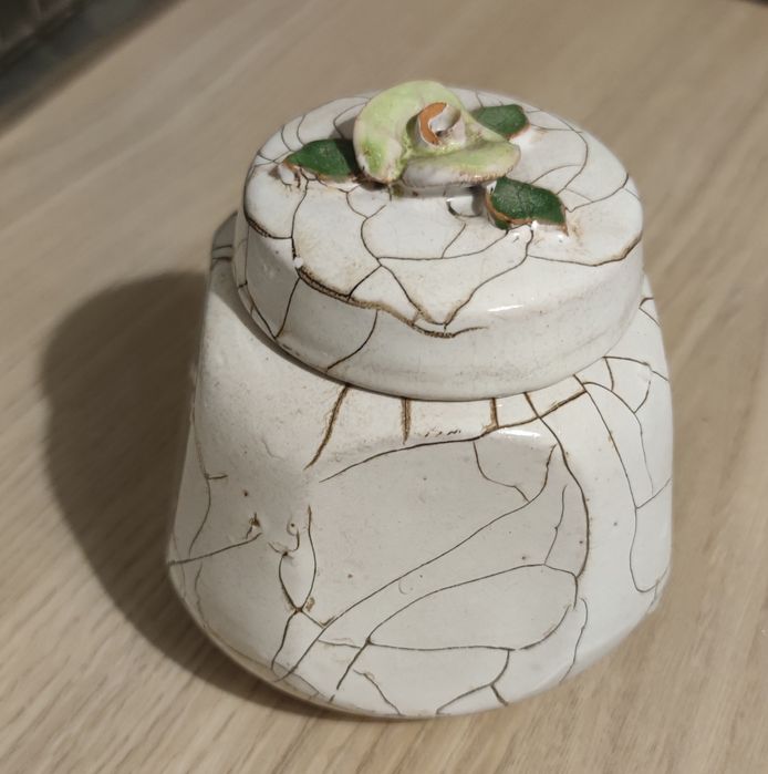 Kuchenne naczynie  pojemnik fajans