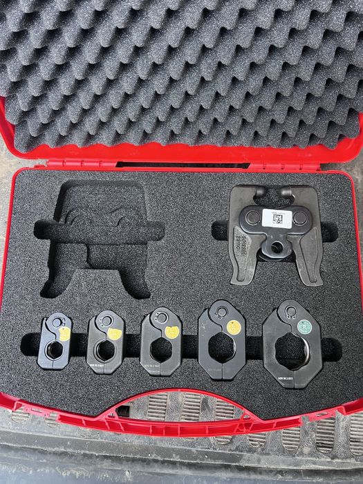 Szczeki  kątowe zaciski Profil M geberit novopress rothenberger