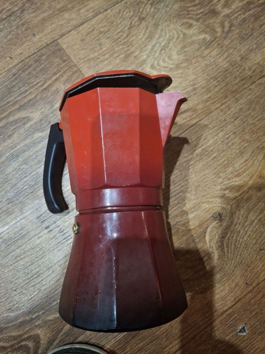 Гейзерная кофеварка