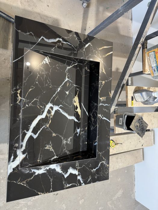 Умивальник з керамограніту