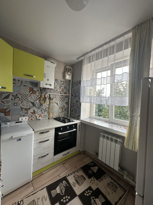 Продається 2-х кімн.кв-ра по вул.ШИРОКА