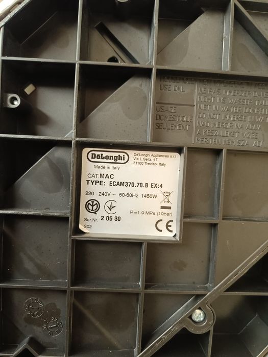 Ekspes do kawy DeLonghi Dynamika Plus ECAM 370.70