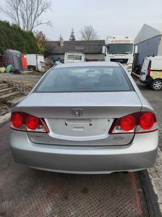 Honda Civic 1.8 części