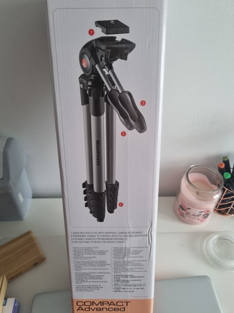 Statyw manfrotto compact