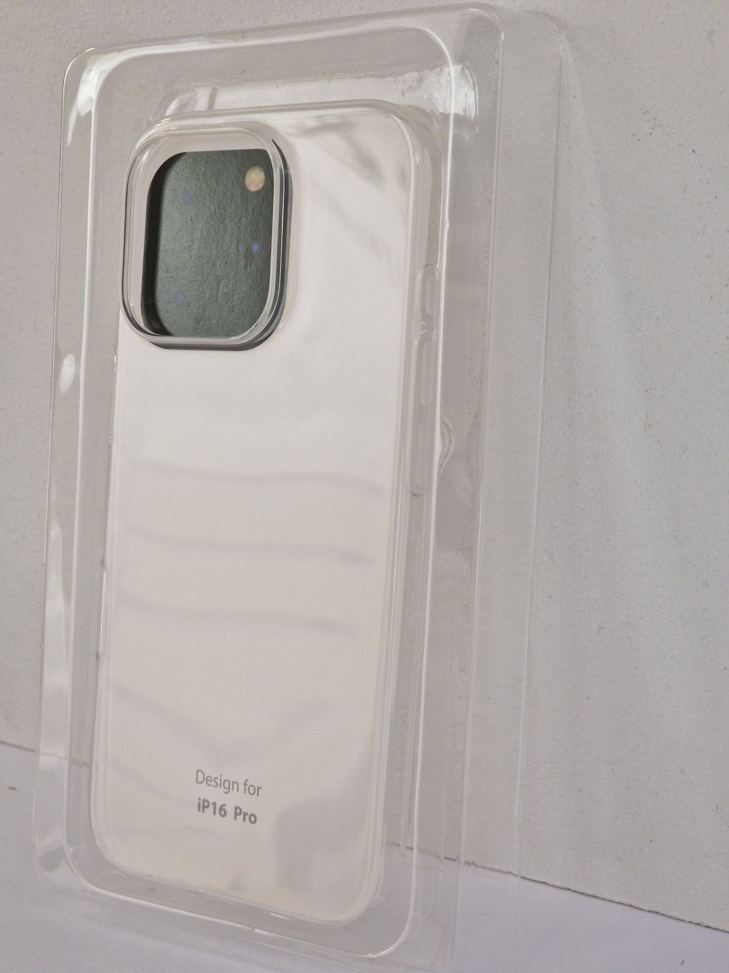 Borofone Etui BI4 Ice Series Iphone 16 Pro przezroczysty