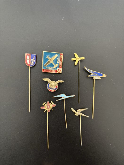 Alfinetes de lapela e pins de colecionador