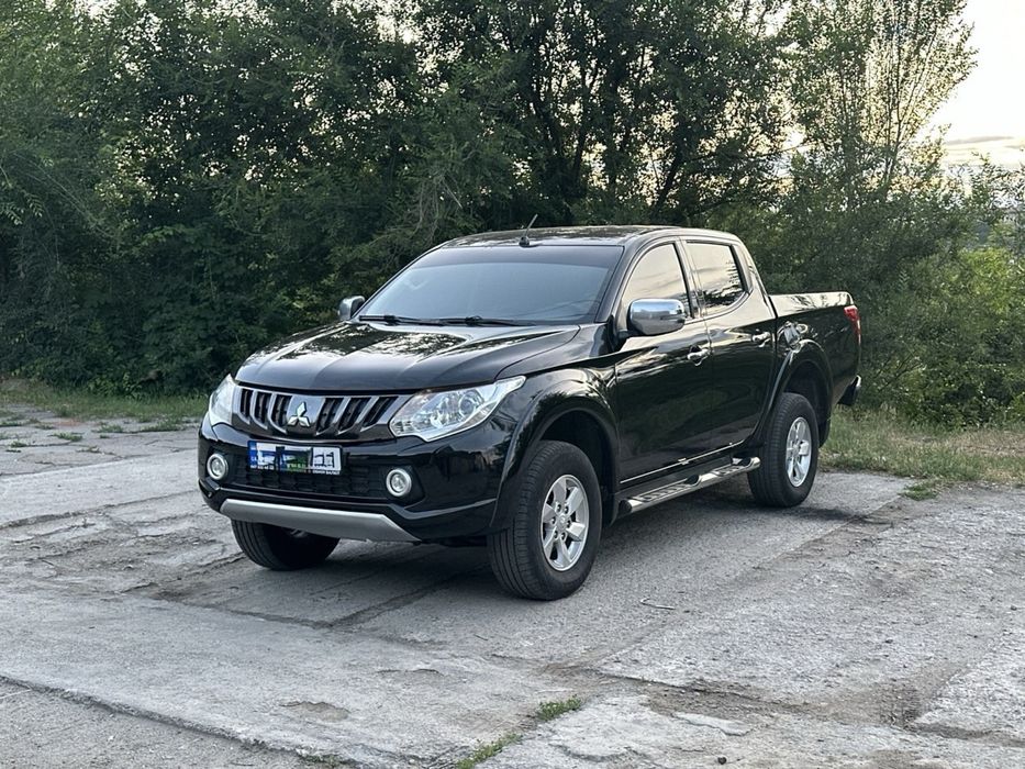 Продам Mитсубиси L200 Официальный