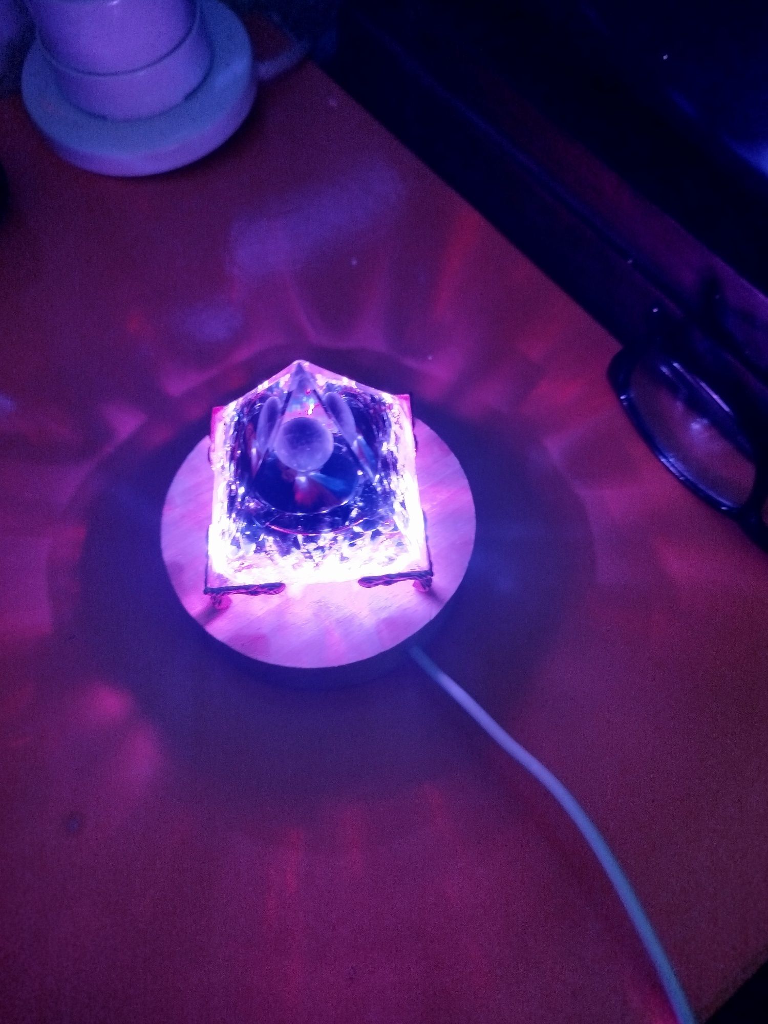 Pirâmide de Orgonite PREÇO DE NATAL