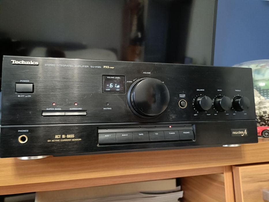 Wzmacniacz Technics SU-X120