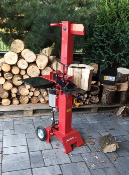 Wynajem łuparki do drewna /drzewa /rębaków