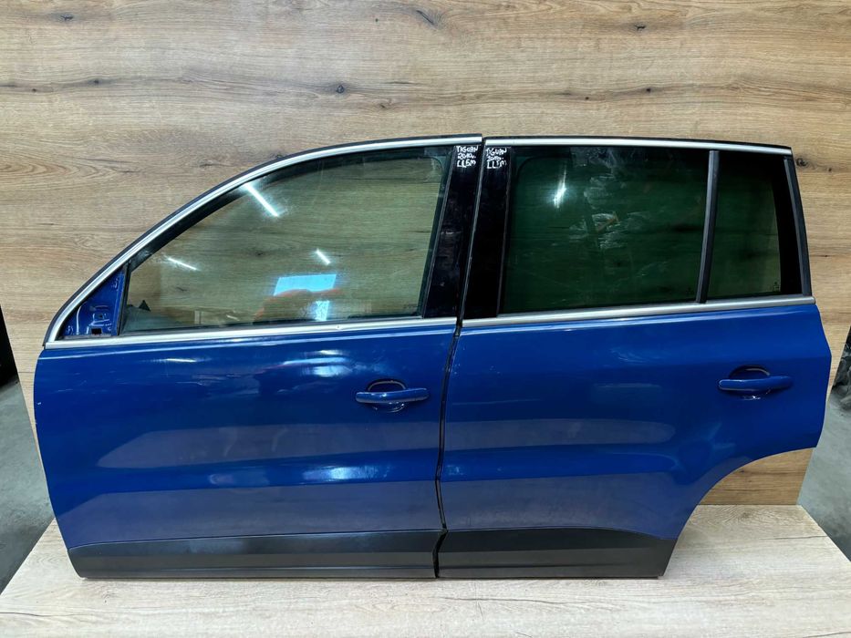Drzwi przednie tylne lewe Volkswagen Tiguan 2010r kolor ll5m
