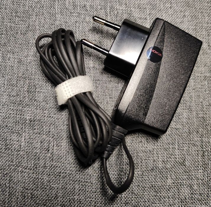 ..Ładowarka Nokia ..