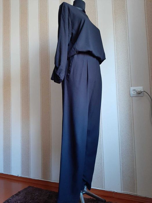 Комбинезон женский.