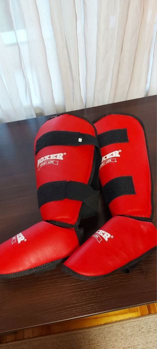 Набор для тайского бокса / шлем/ перчатки / бинты / бокс