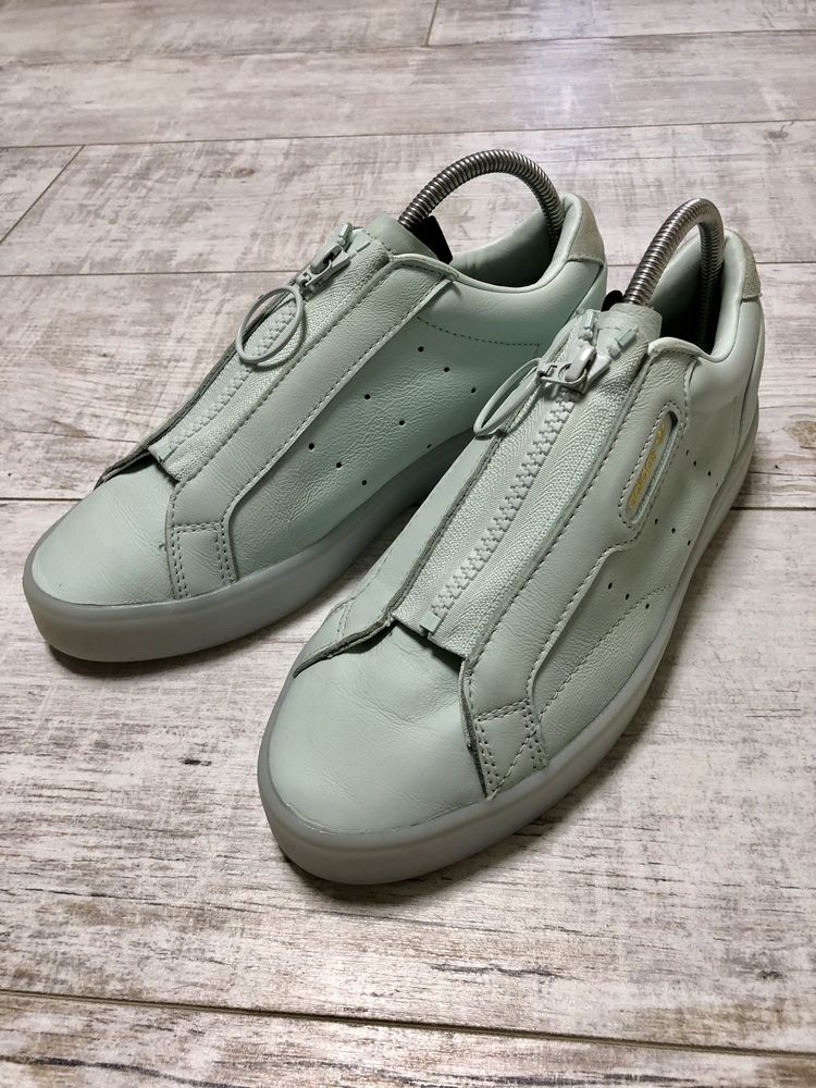 Женские кроссовки ADIDAS SLEEK Z (size EUR 38)