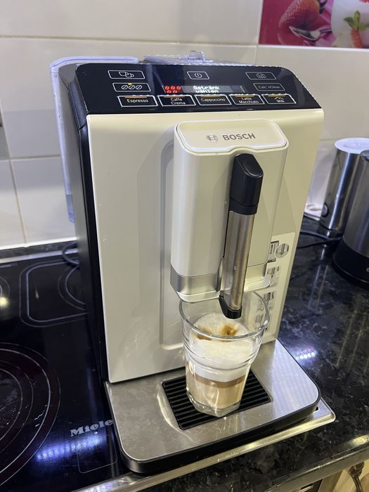 продам кофемашину Bosch verocup300