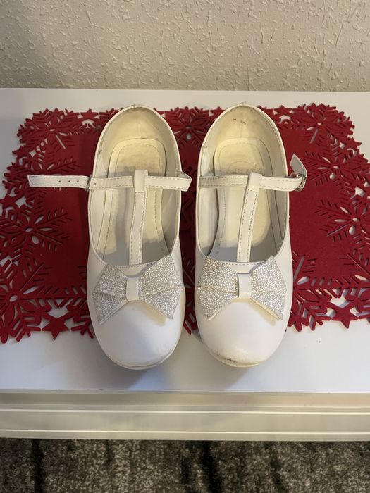 Alba komunijna - sukienka bolerko buty