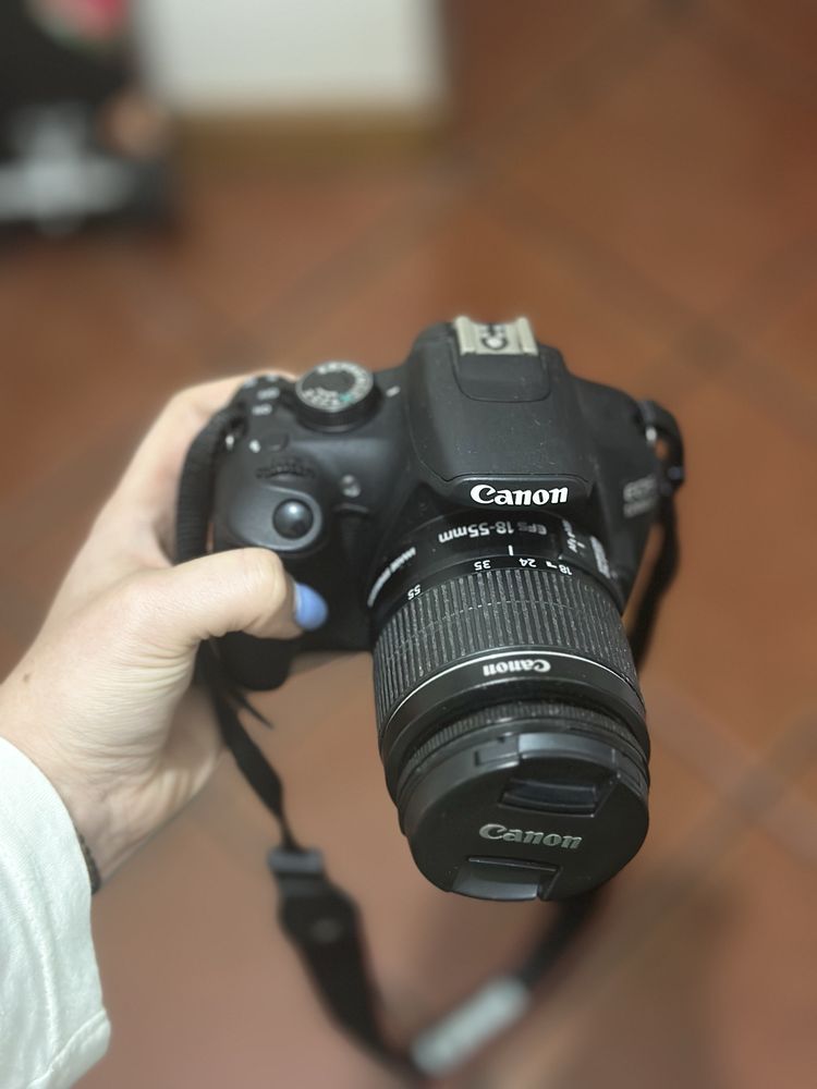 Canon  EOS 1200D