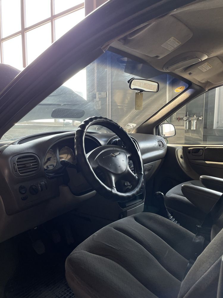 Chrysler voyager 2003
