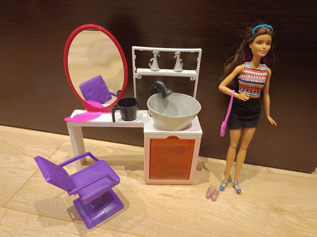 Salon fryzjerski + lalka Barbie