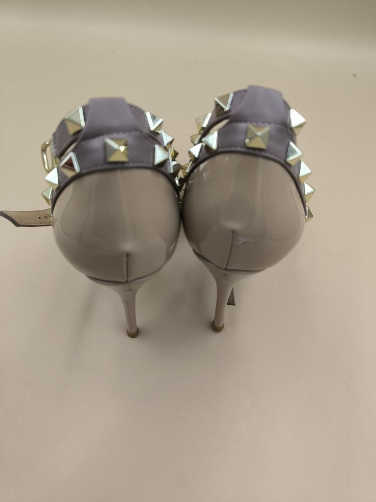 Szpilki czółenka rozmiar 38 23,6-24 cm Nowe.