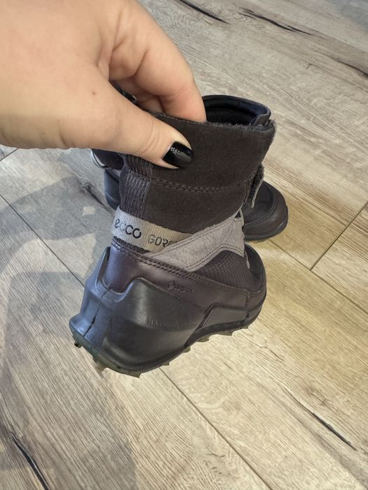 Зимові чоботи доя дівчинки 32р