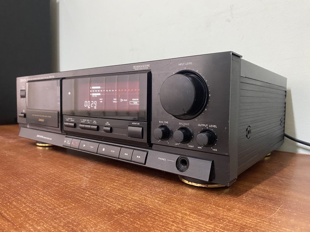 Касетна дека Denon DRM-700