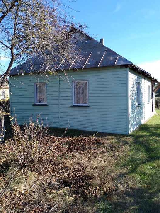 Продається будинок з землею