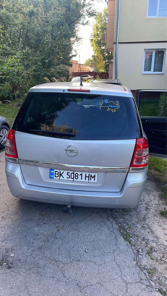 Продам OPEL ZAFIRA 1.7 D . Кпп 6 ст