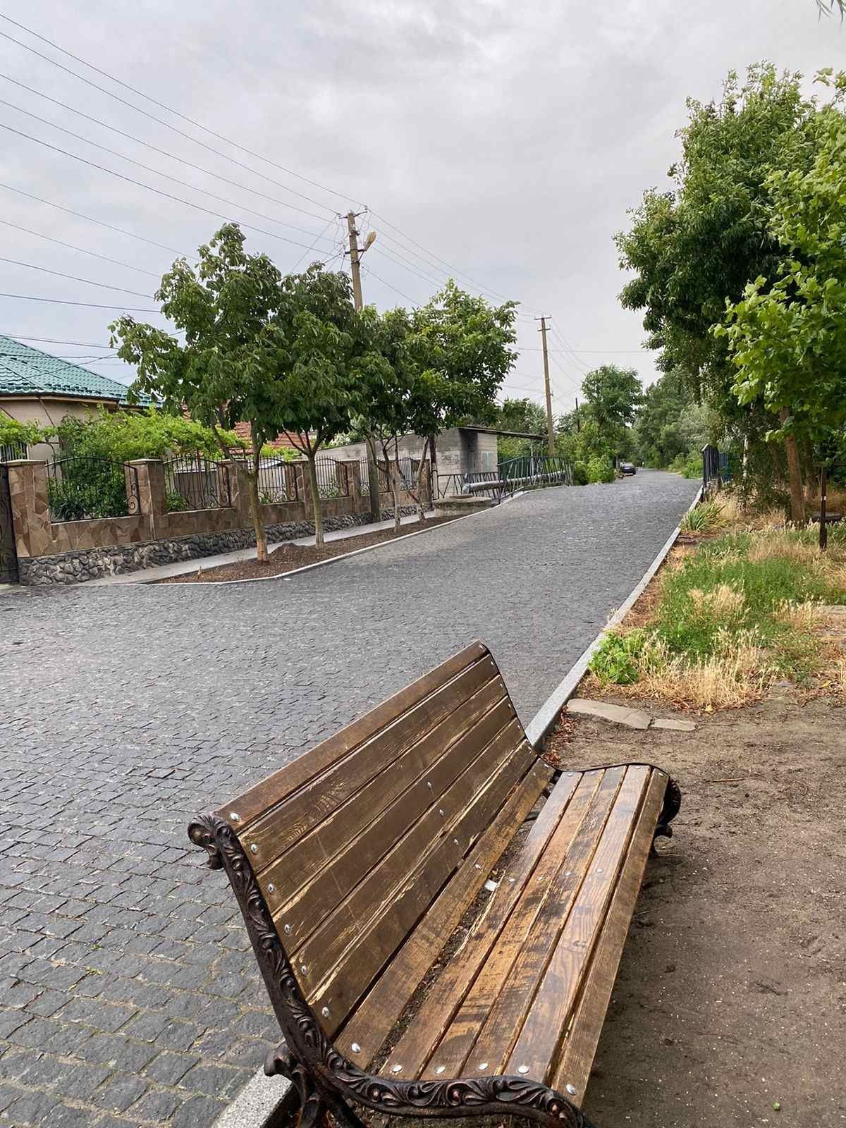 Укладання ФЕМ та гранітної бруківки