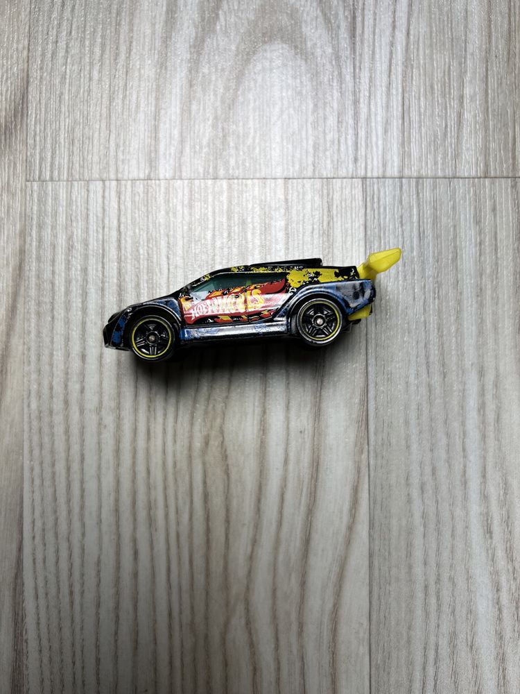 Hot Wheels - Loop Coupe X1649 - 2012 Mattel