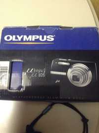 Цифровой фотоаппарат Olympus M 820 полный комплект+очень удобный чехол